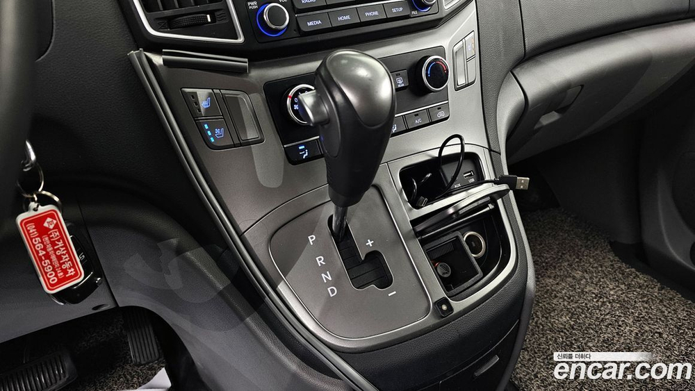 Hyundai The New Grand Starex Van 3-х местный (01.2020)