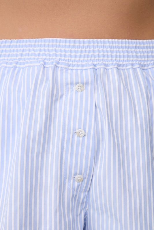 Костюм с шортами в полоску, голубой