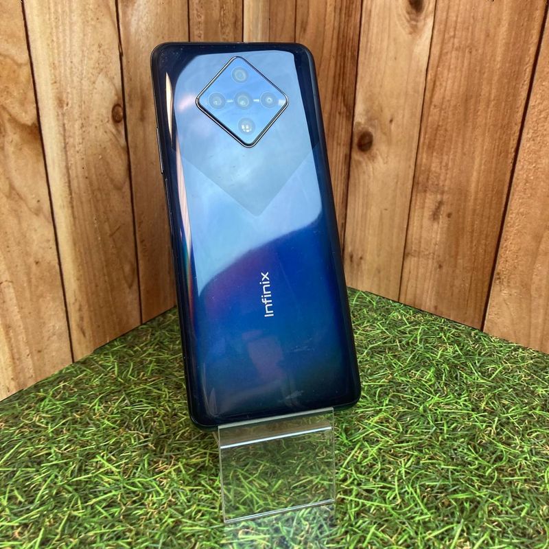 Смартфон Infinix Zero 8 8/128 ГБ Black (Витринный)