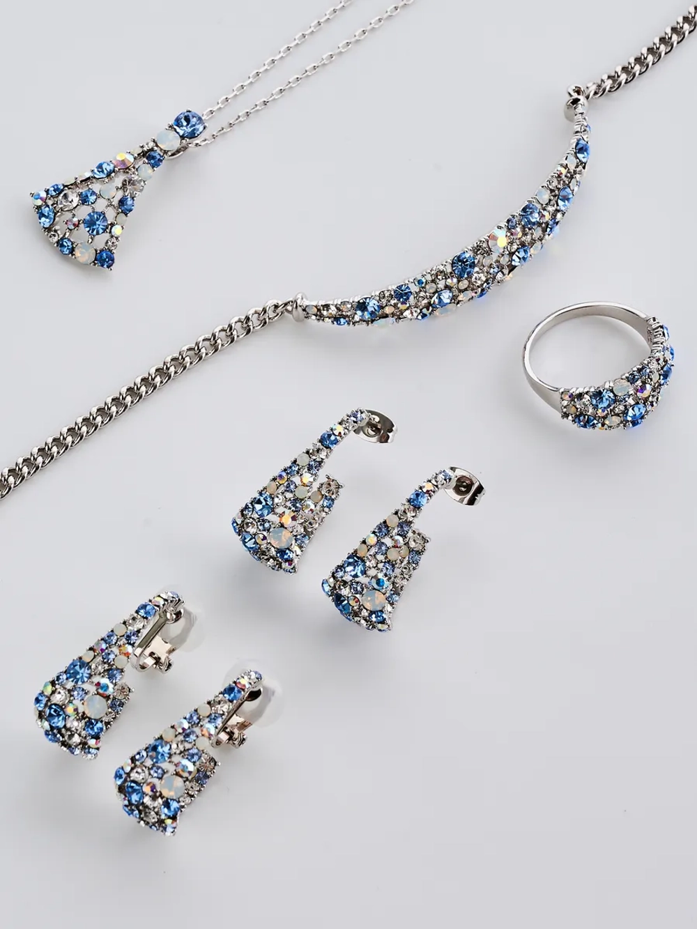 Браслет Россыпь из голубых камней Swarovski