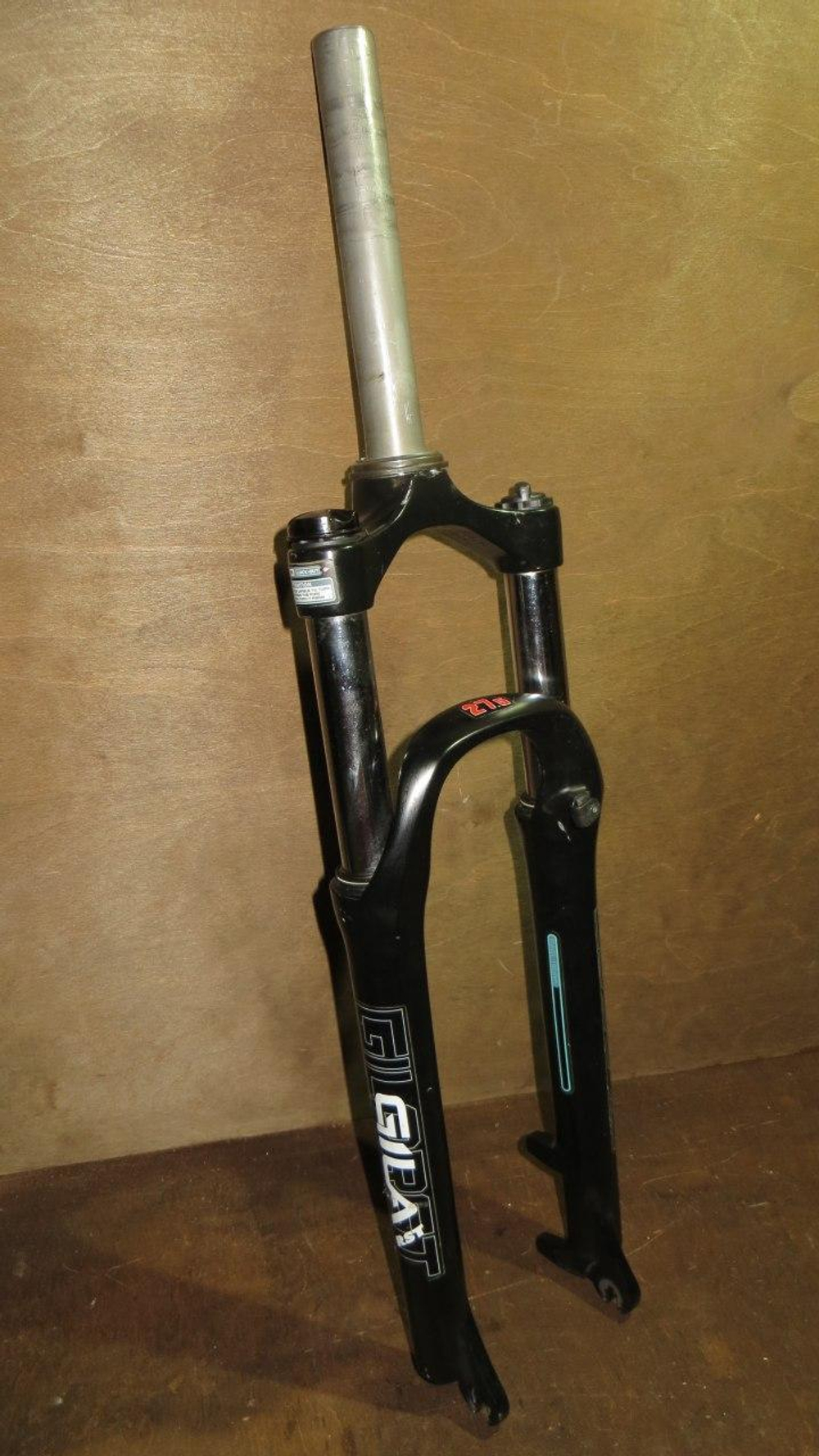 Вилка  велосипедная 27,5" 100мм RST GILA