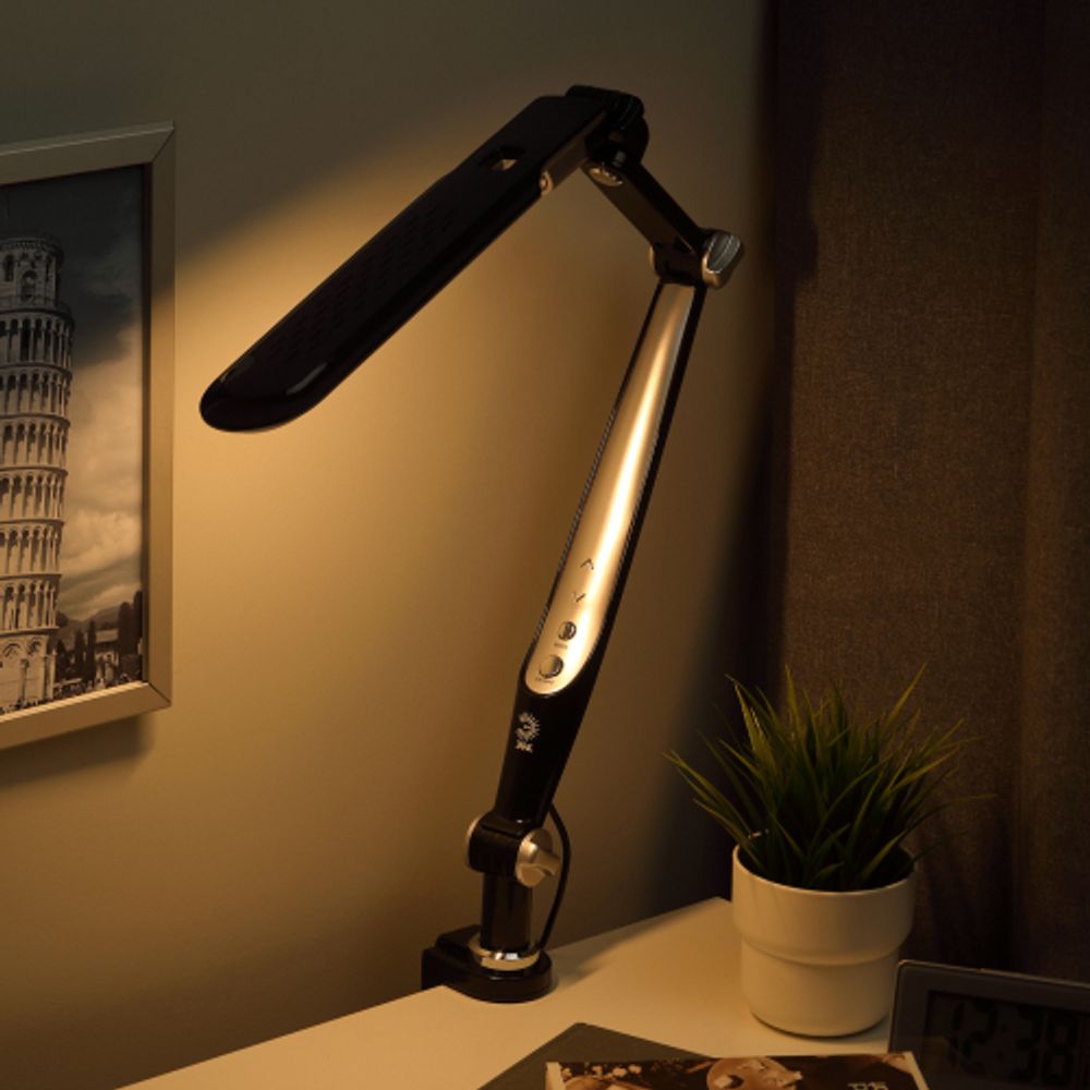 Настольный светильник ЭРА NLED-496-12W-BK светодиодный на струбцине черный | Светодиодные настольные лампы