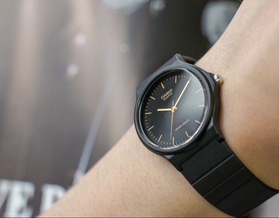 Наручные часы Casio MQ-24-1ELDF