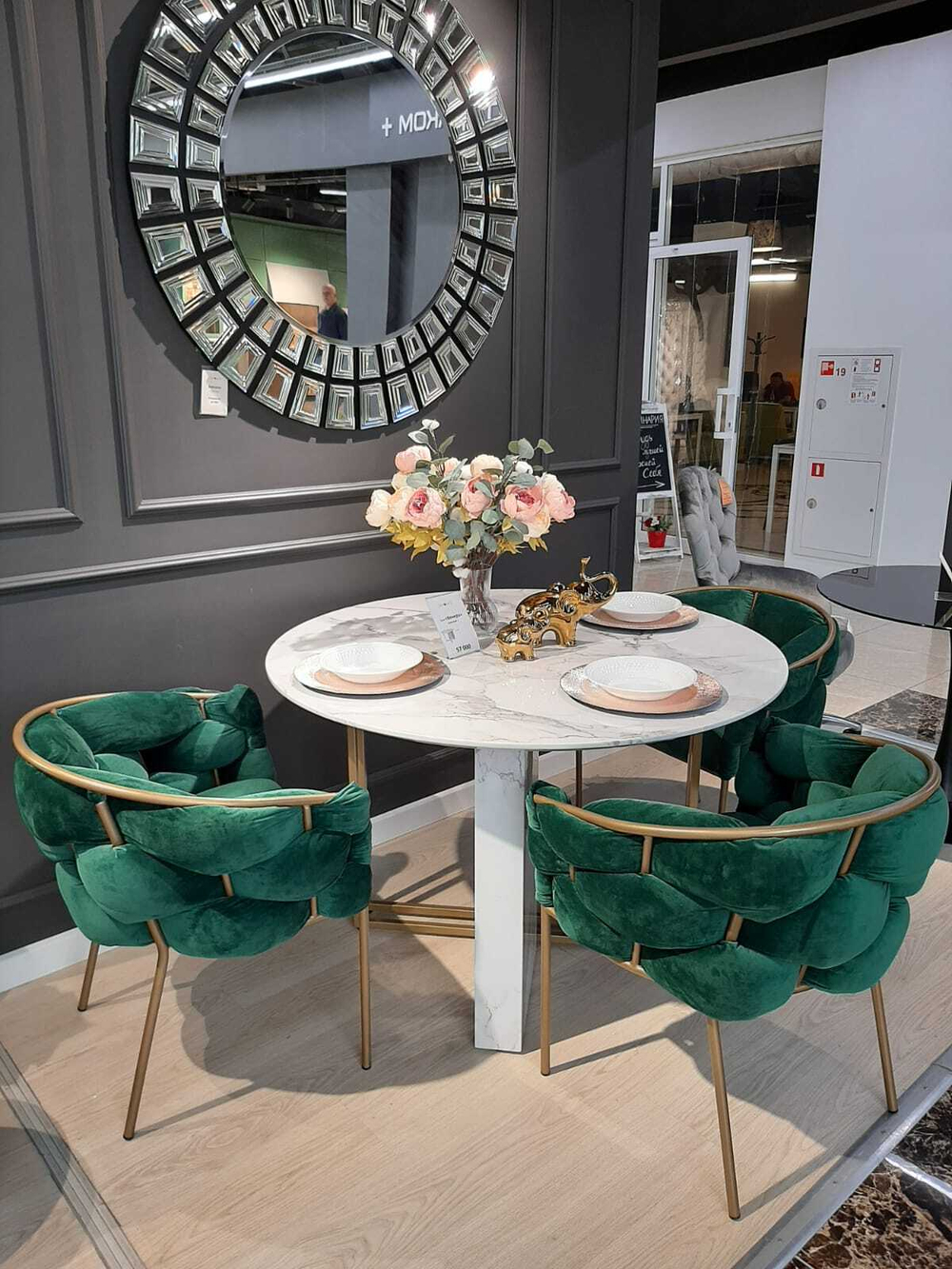 Стол обеденный Ist Casa Веспер, 120х120х76 см, белый мрамор