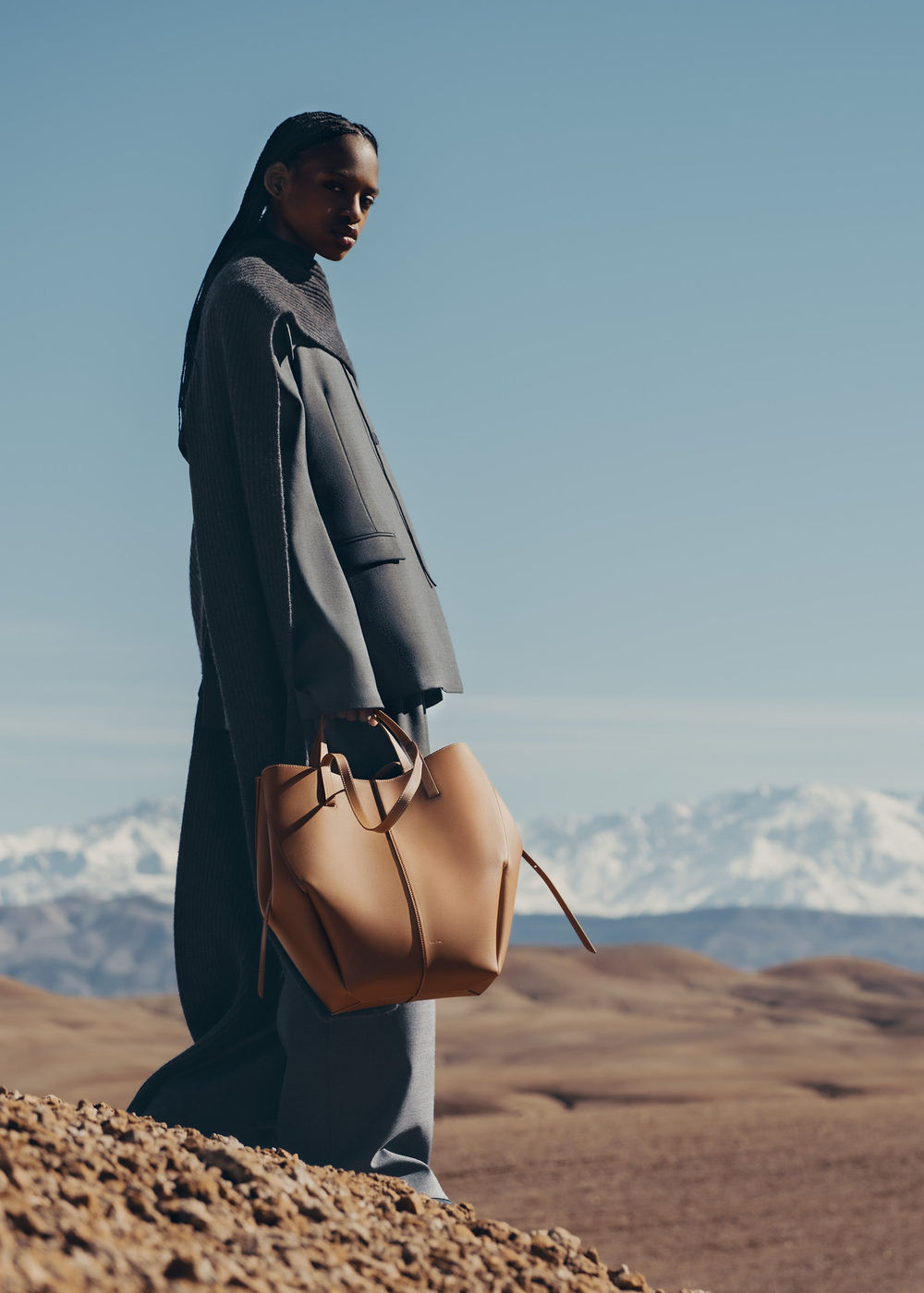 POLENE СУМКА CYME TOTE, ЦВЕТ ВЕРБЛЮЖЬЕЙ ШЕРСТИ