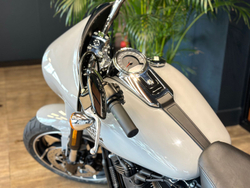 Harley-Davidson Sport Glide, 2024