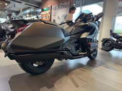 Honda GL 1800 Gold Wing Bagger DCT