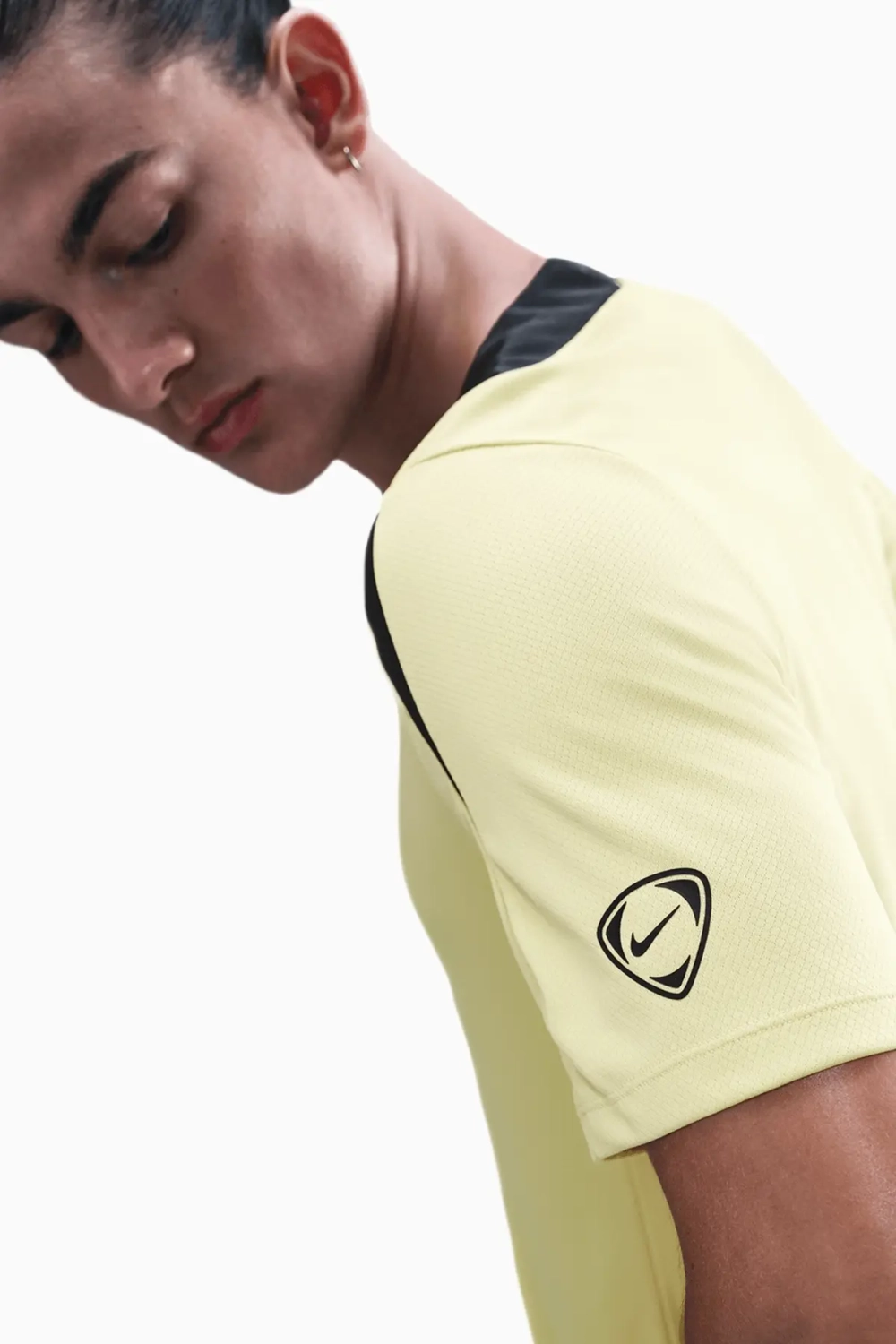 Футболка Nike Strike Dri-FIT Total 90 - желтый