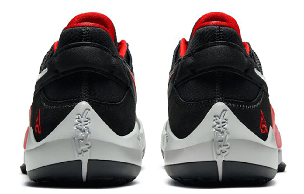 Кроссовки Nike Freak 2