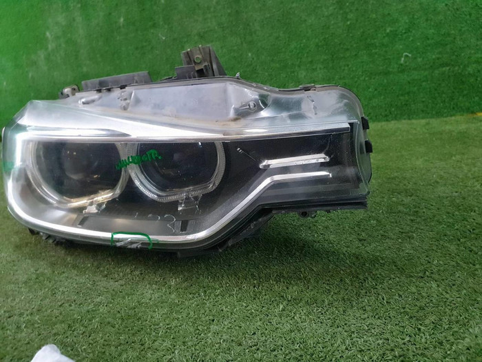 Фара правая BMW 3er F30 F31 (2011-2016) ксенон