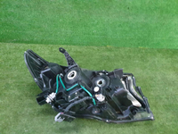 Битая Фара левая Toyota Land Cruiser Prado 150 (2017-н.в.) галоген