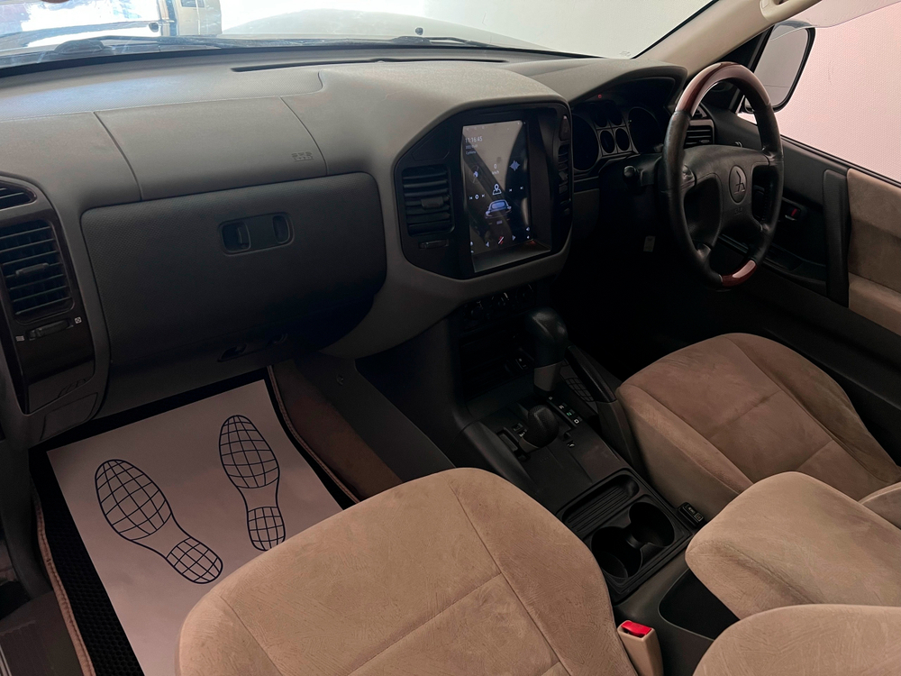 Mitsubishi Pajero, 2002 год