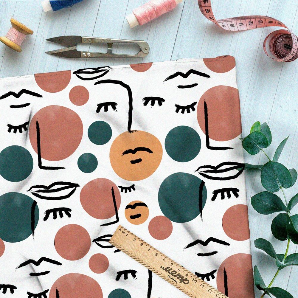 Ткань саржа расслабленные лица с цветными пятнами