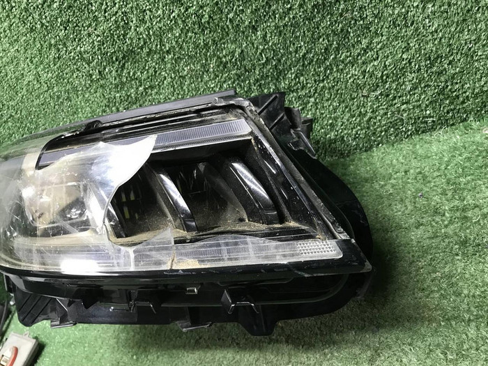 Битая Фара правая Aito M7 (2022-н.в.) LED