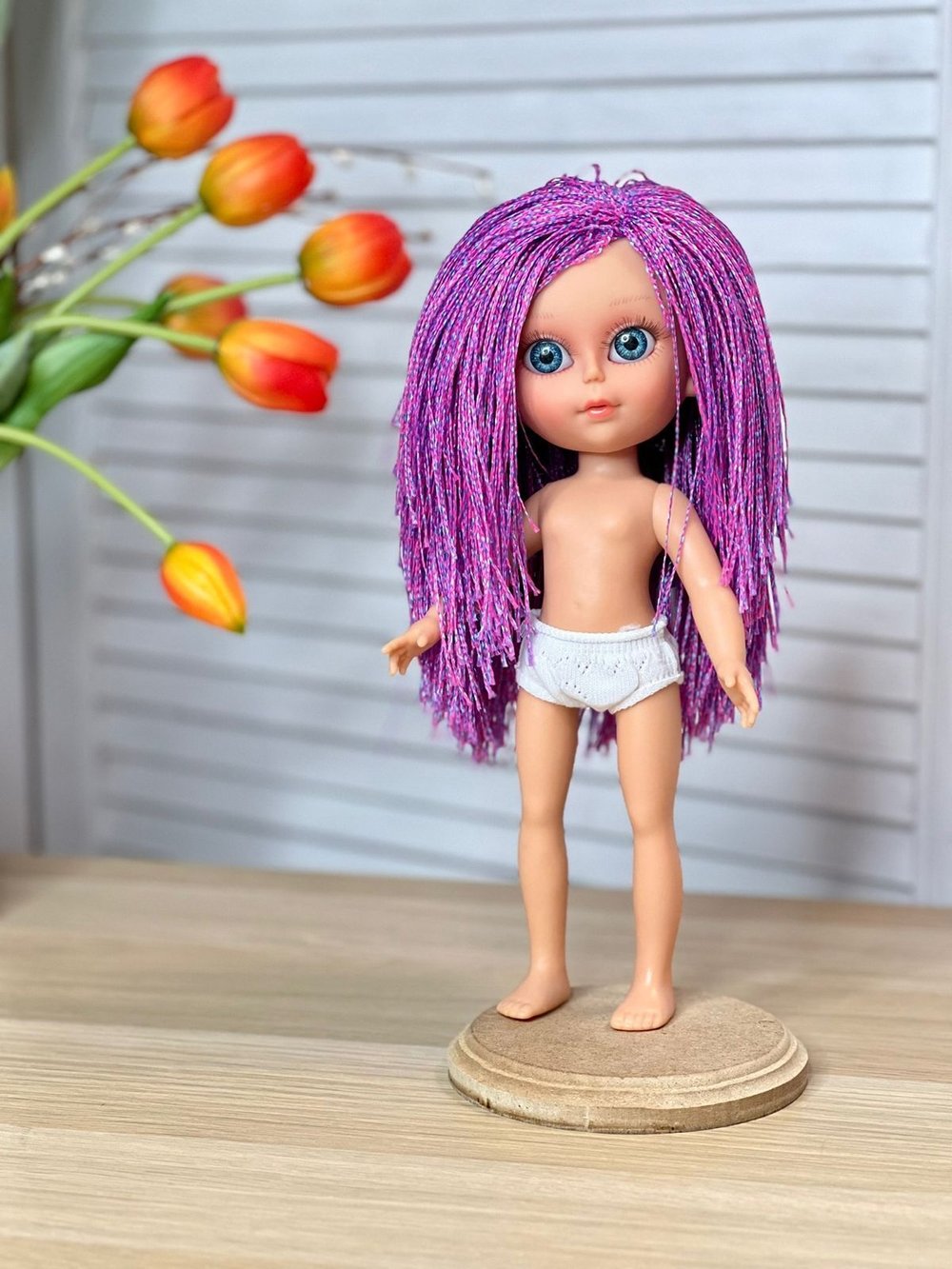 Кукла Nines виниловая 30см Dainty без одежды (2440W1A)