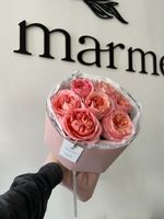 Букет из одноголовой розы