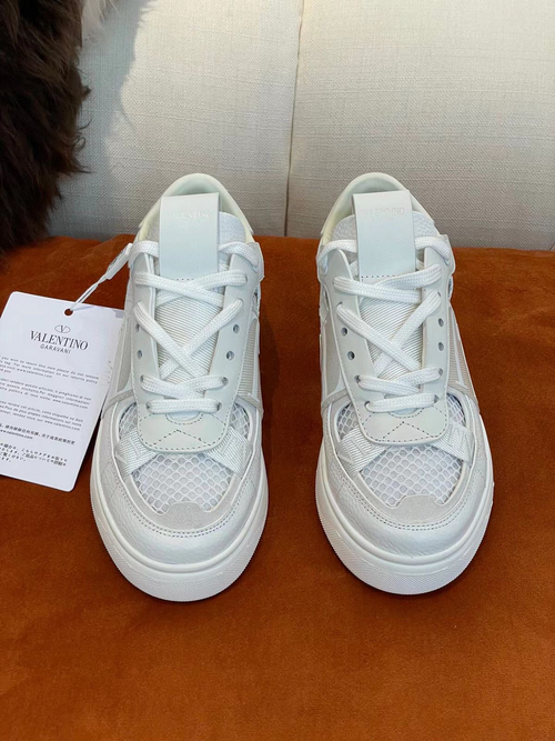 Кроссовки Valentino