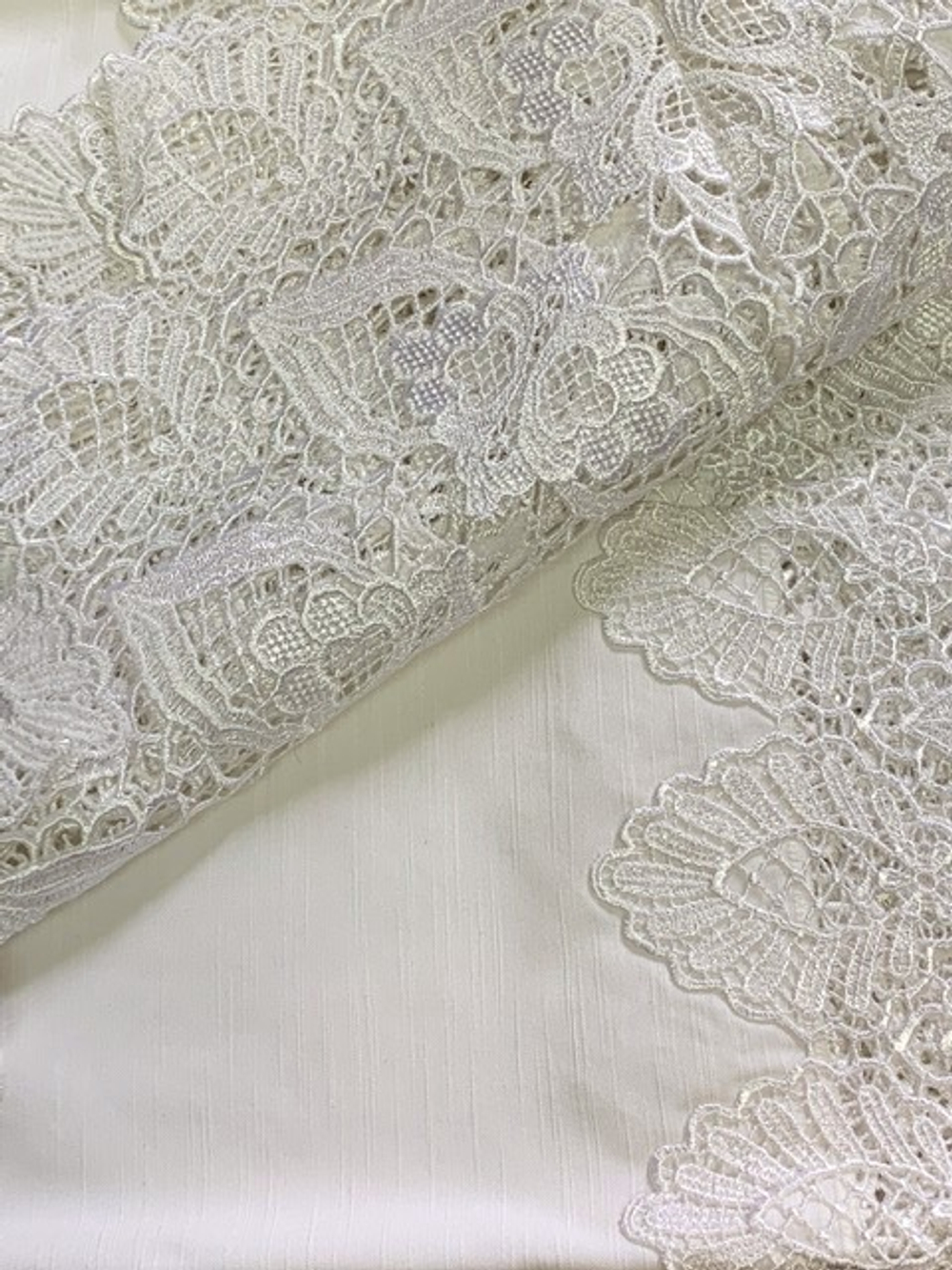 Скатерть 170х270 и 12 салфеток Gamba 1323CK Bianco молочная