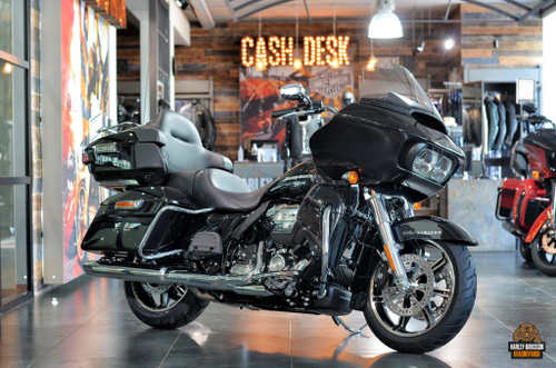 Harley Davidson Road Glide Limited 114 (FLTRK) 2021 vivid black (Поставка)