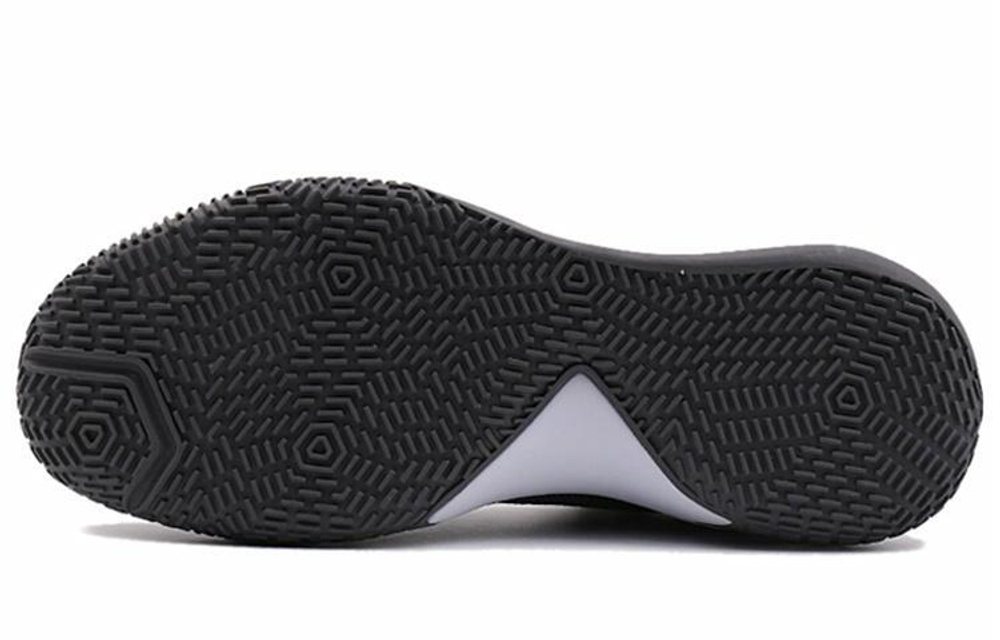 Кроссовки Nike Zoom Live 2 Ep