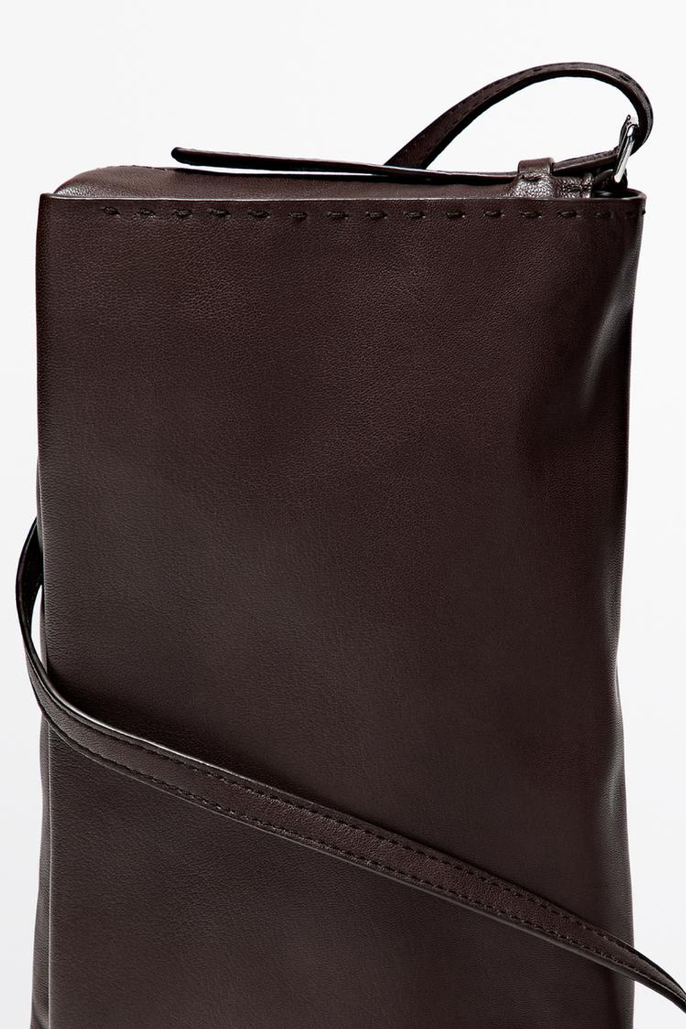 Massimo Dutti Сумка через плечо из кожи наппа с декоративной строчкой, коричневый