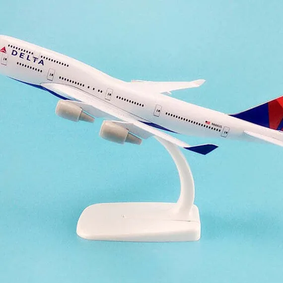 20cm B747 DELTA