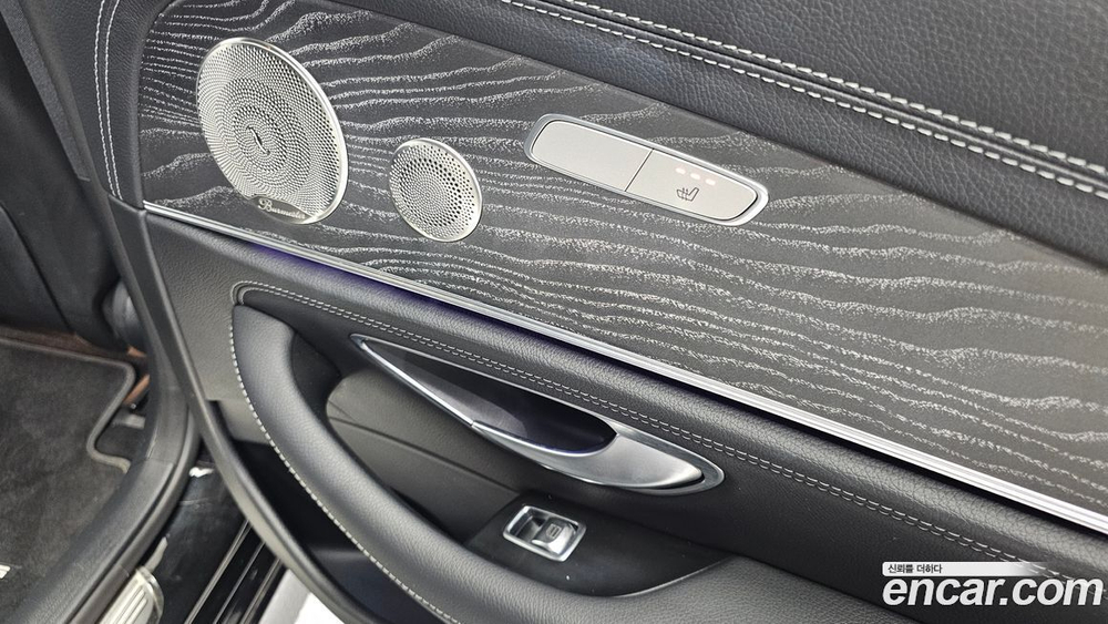 Mercedes-Benz E-Class W213 E350 4MATIC AMG Line (05.2022)