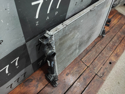 Радиатор двигателя Mercedes V-Class (W447) 14-нв Б/У Оригинал A4475010001