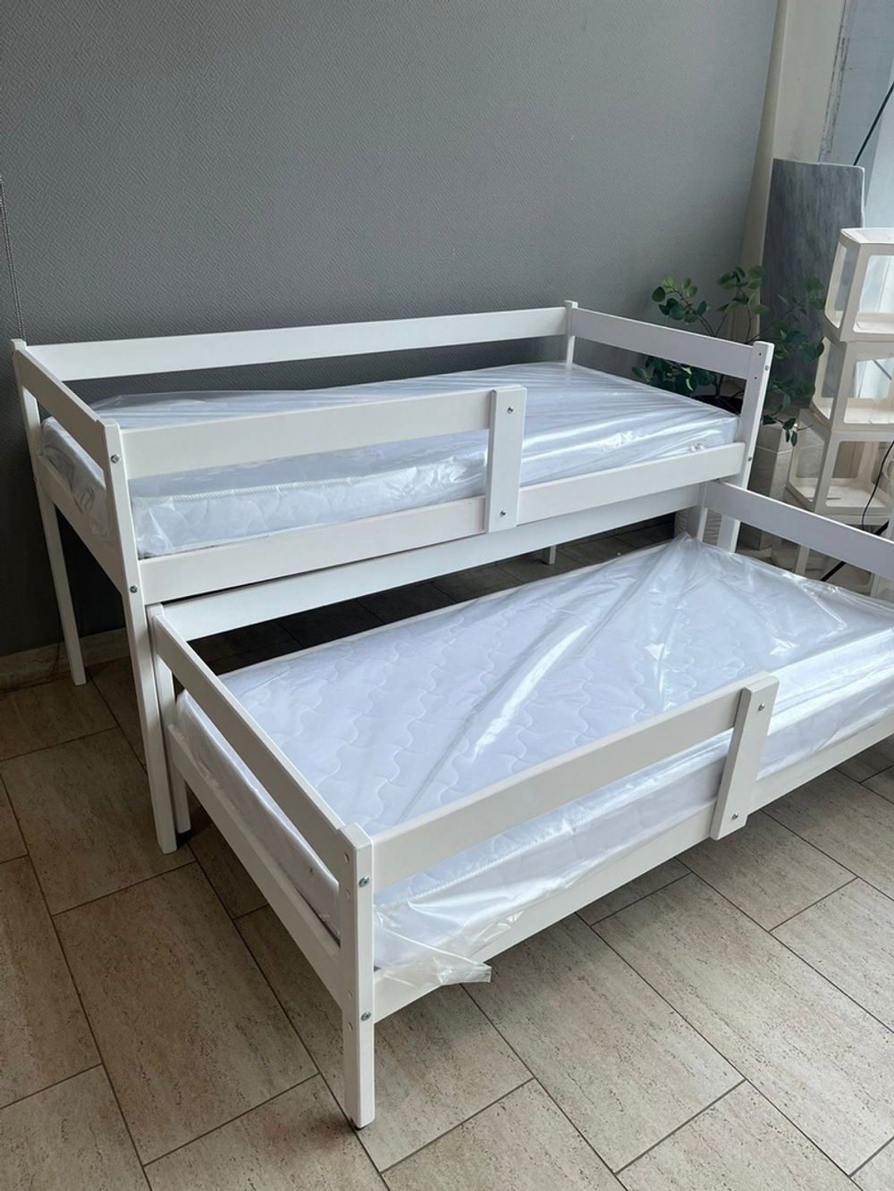 Кровать подростковая двухуровневая "Матрешка-Мини" 170*80/160*80 см белый 2 борта (СЧ)