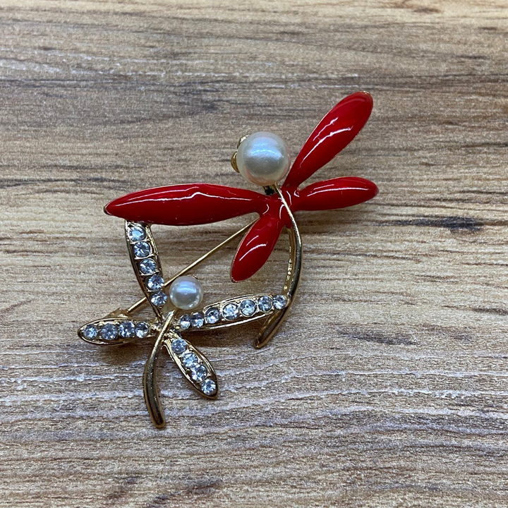 Брошь 2 Стрекозы с жемчужинками эмаль красная стразы металл золотистый