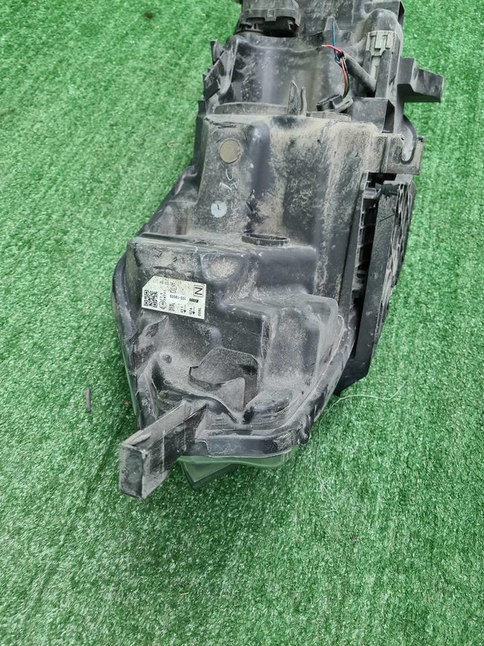 Фара правая Nissan Qashqai 2 j11 (17-23) галоген