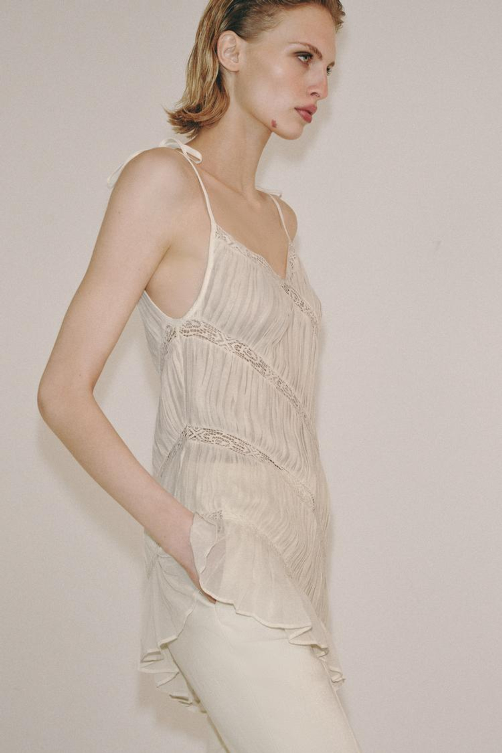 ZARA ТОП АСИММЕТРИЧНОГО КРОЯ СО СКЛАДКАМИ — ZW COLLECTION, ЭКРЮ