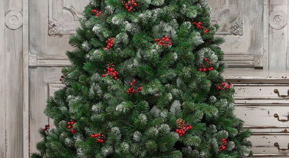 Заснеженная елка с шишками и ягодами «Очарование» (Леска+пвх) 180 см / 1.8 м