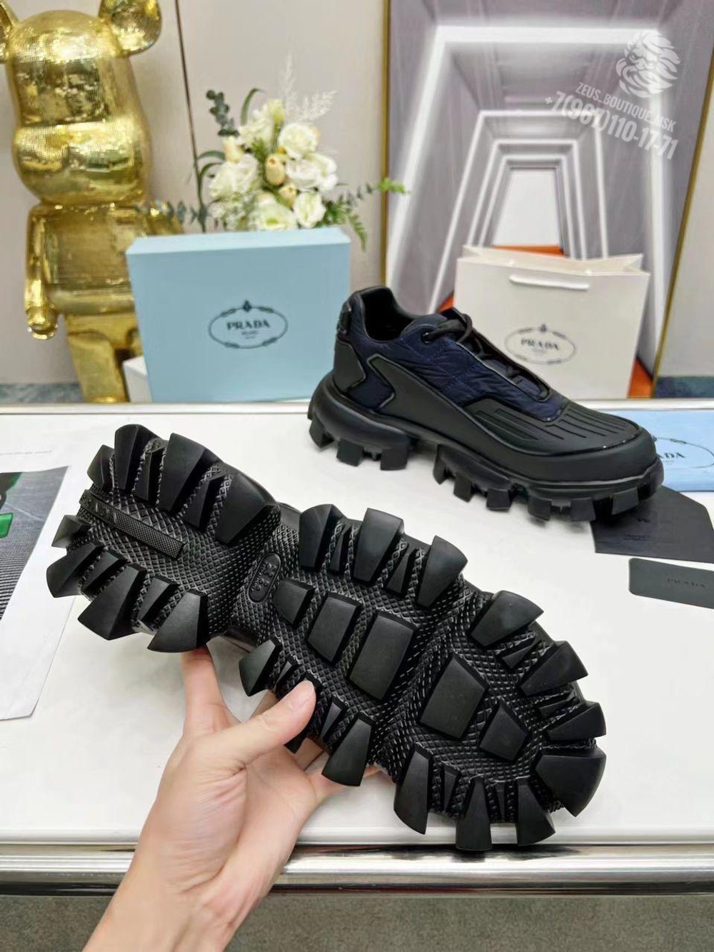 Кроссовки Prada
