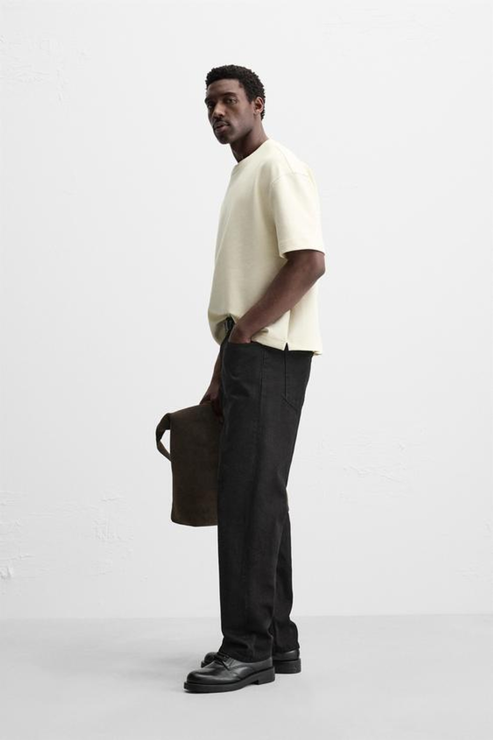 ZARA ФУТБОЛКА С РЕЛЬЕФНОЙ НАДПИСЬЮ, ЖЕЛТОВАТО-БЕЛЫЙ