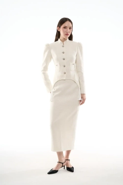 Белый жакет с кистями