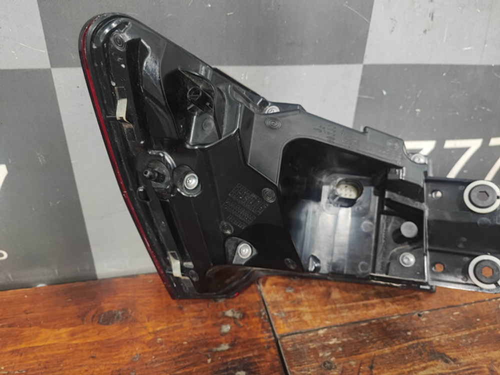 Фонарь задний правый Audi A6 (C8) 18-нв Б/У Оригинал 4K5945092