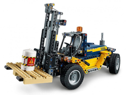 LEGO Technic: Сверхмощный вилочный погрузчик 42079 — Heavy Duty Forklift — Лего Техник