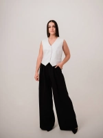 Жилет классический костюмный