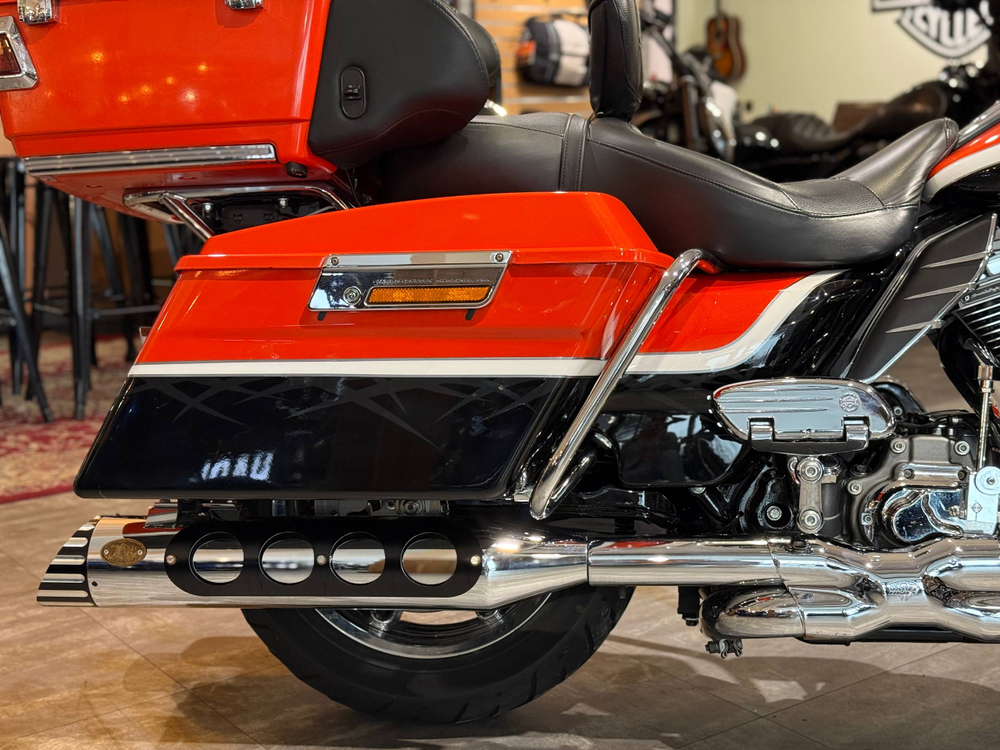 Harley-Davidson CVO Ultra Classic Limited, 2012