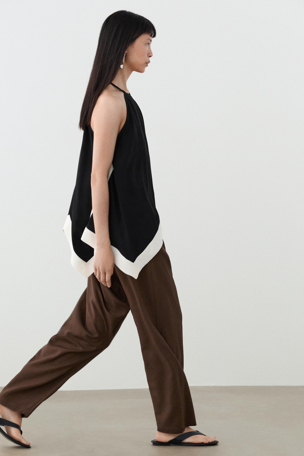 Massimo Dutti Длинный топ халтер с контрастными деталями, черный