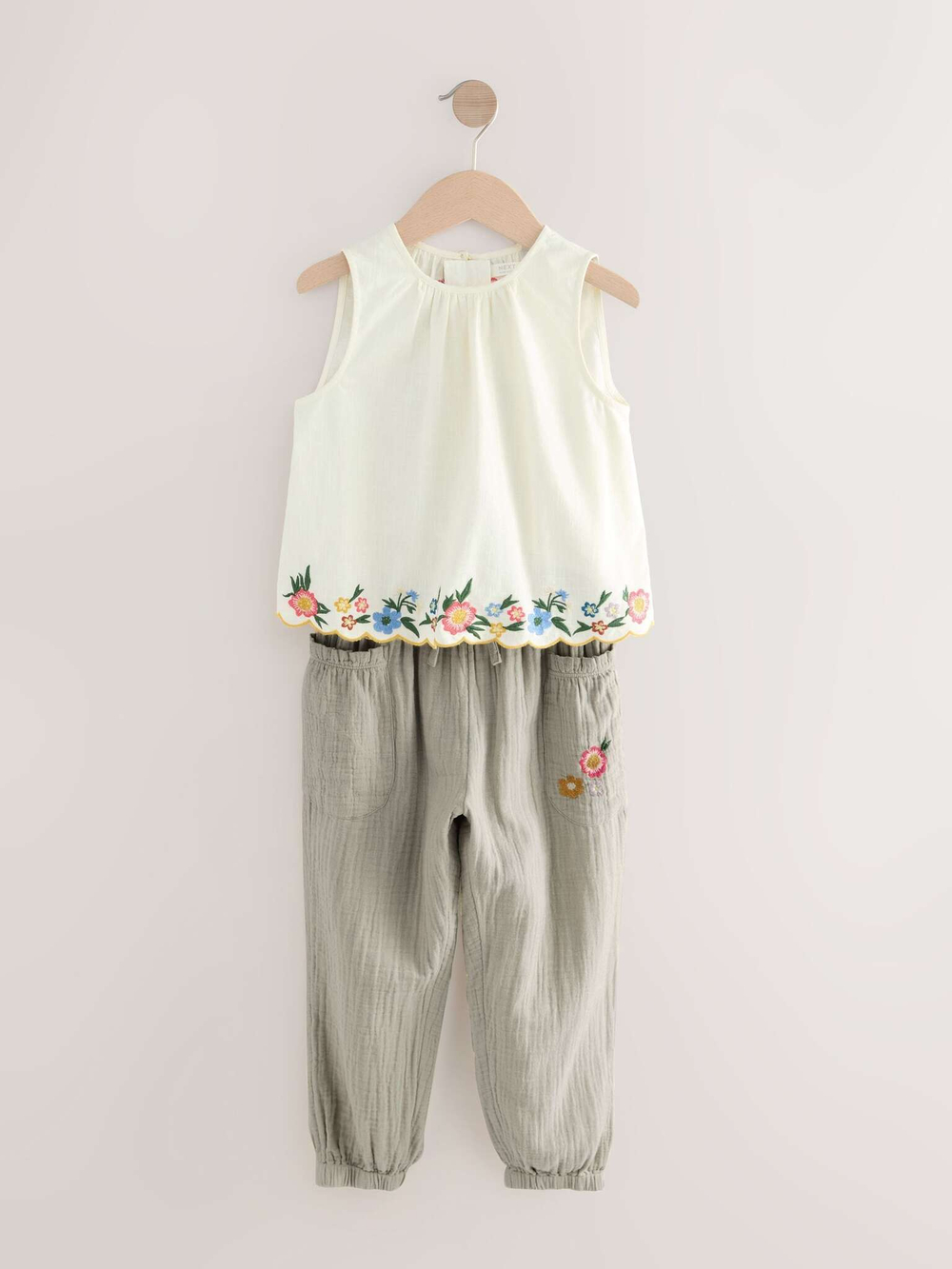 Топ с вышивкой и брюки в комплекте для девочки Next AB1-570, Молочный, Хаки