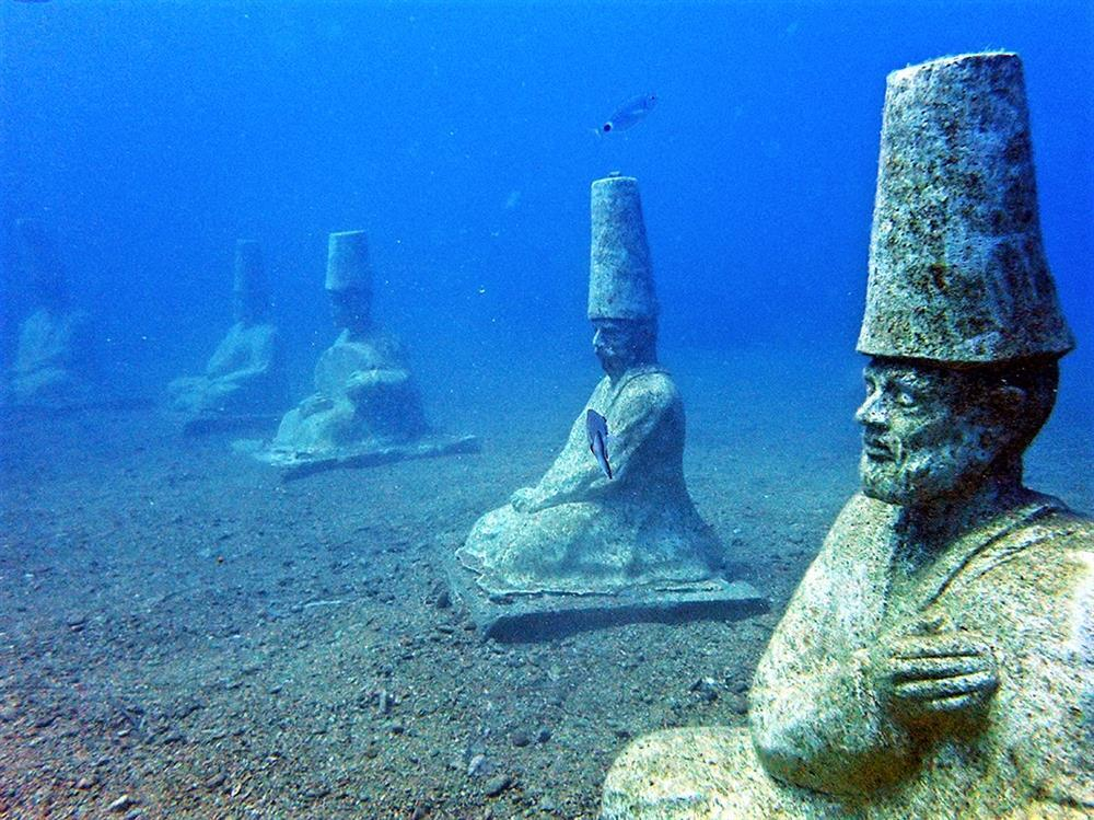 Дайвинг в «Подводном музее» в Сиде