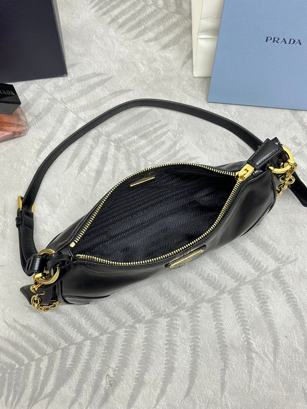 Prada Re-Edition 2002