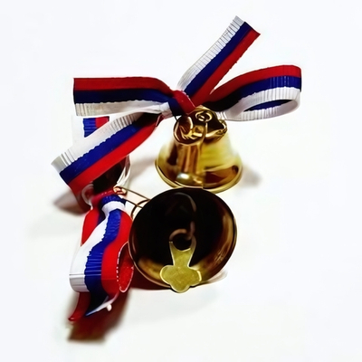 Колокольчик D25мм с бантиком-триколором и булавкой M06178