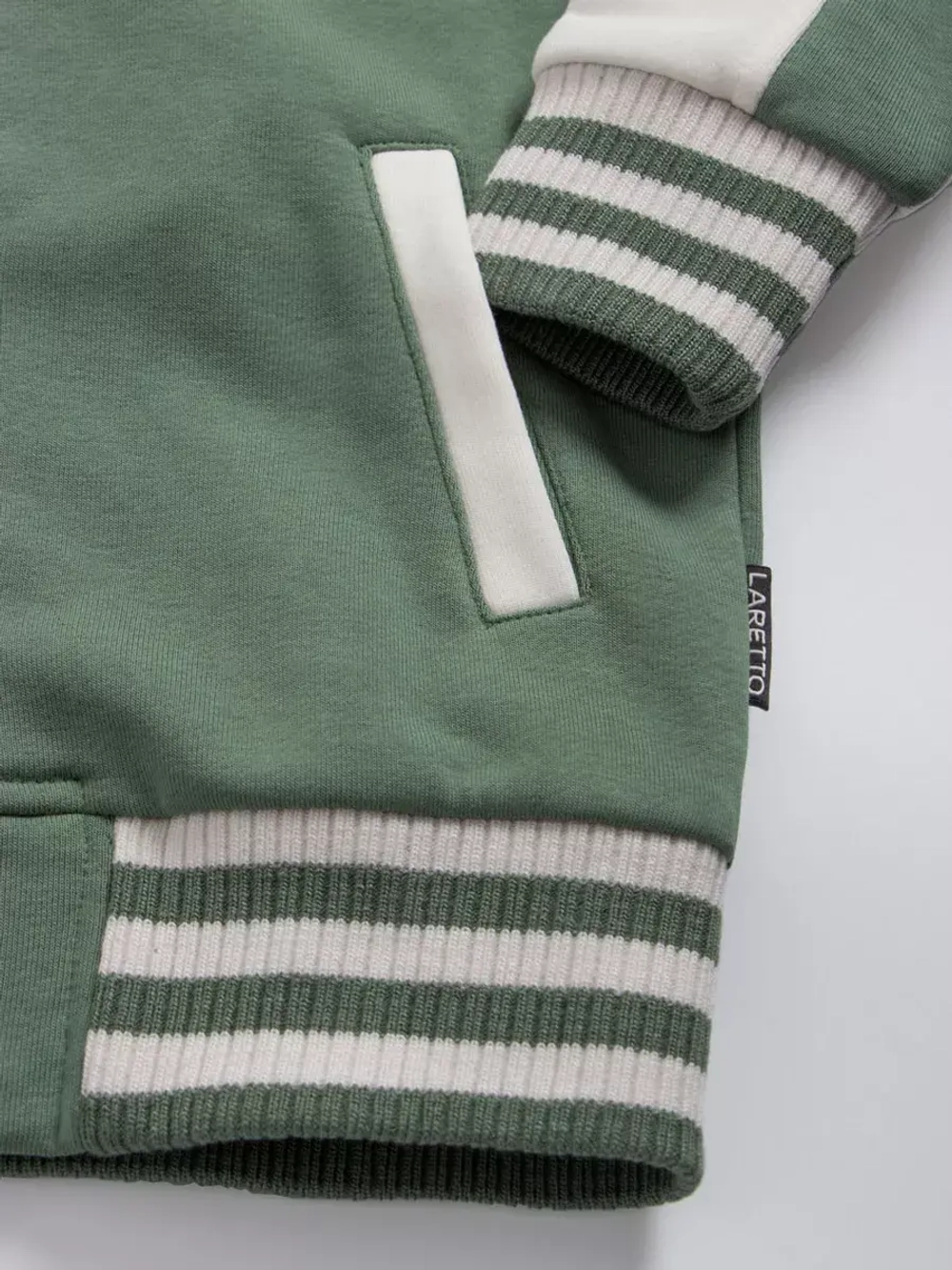 Костюм для мальчика в школу спортивный, бомбер и брюки