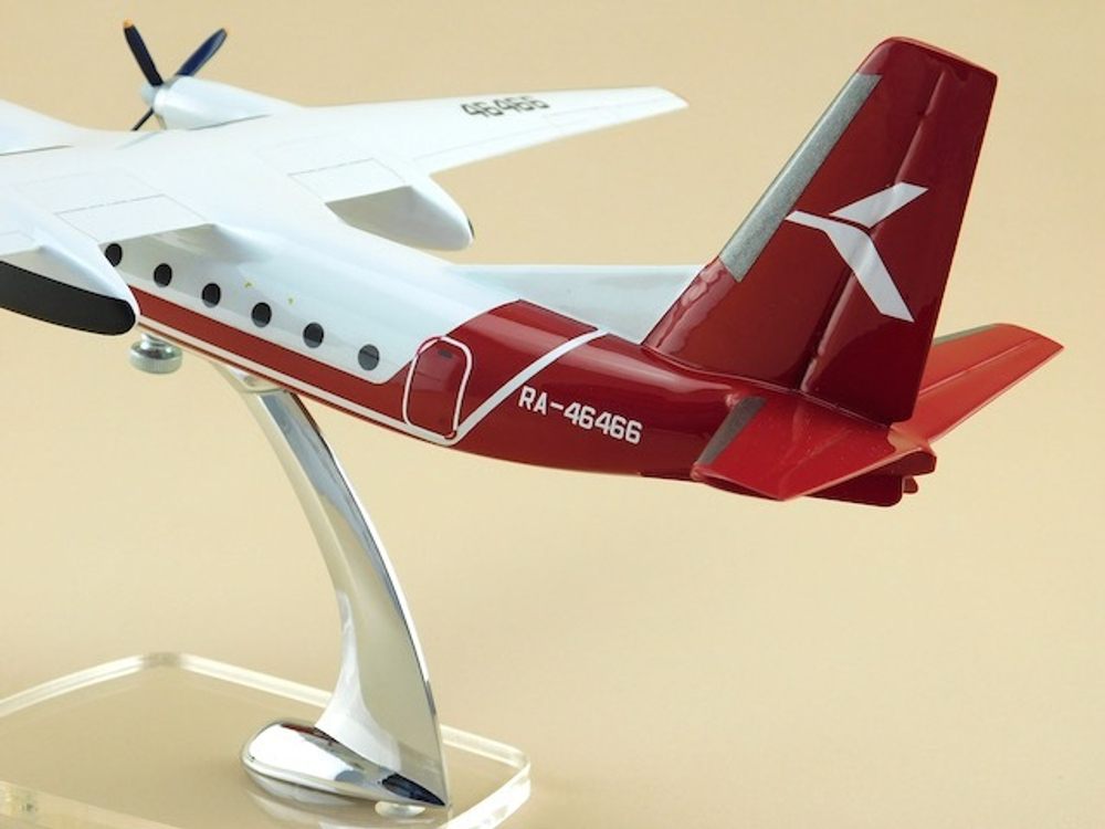 Модель самолета Ан-24 (М1:72, КрасAвиа)