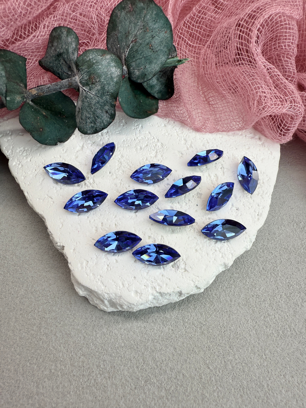 Наветт Navette 15*7 мм, Sapphire