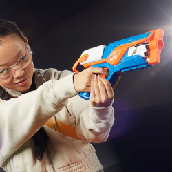 Hasbro Nerf N Series - Пусковая установка Agility Blaster + стрелы F8629 / артикул   F8629  / GTIN 5010996206466