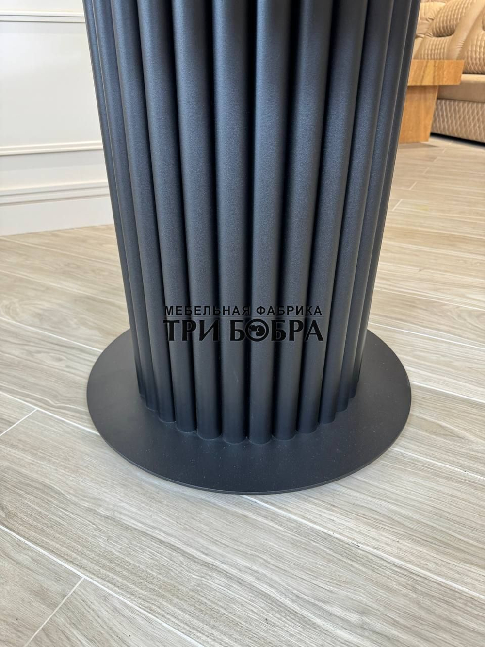 Круглый стол "Орион", белый мрамор